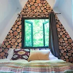 Charming Whistler In The Heart Of Horská chata Durbuy