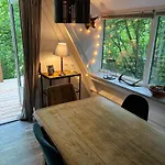 샬레 Charming Whistler In The Heart Of 더뷔