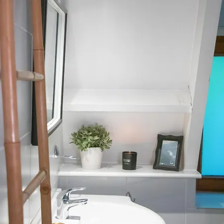 בקתה Charming Whistler In The Heart Of